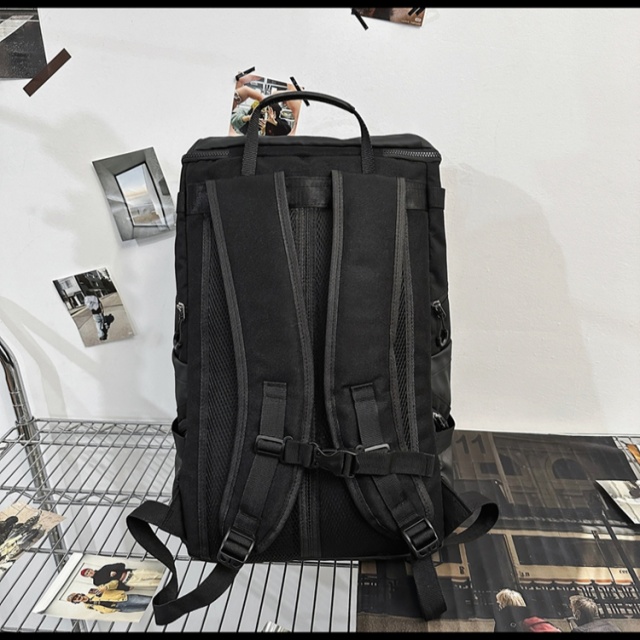 Large Capacity Cylindrical Outdoor Backpack